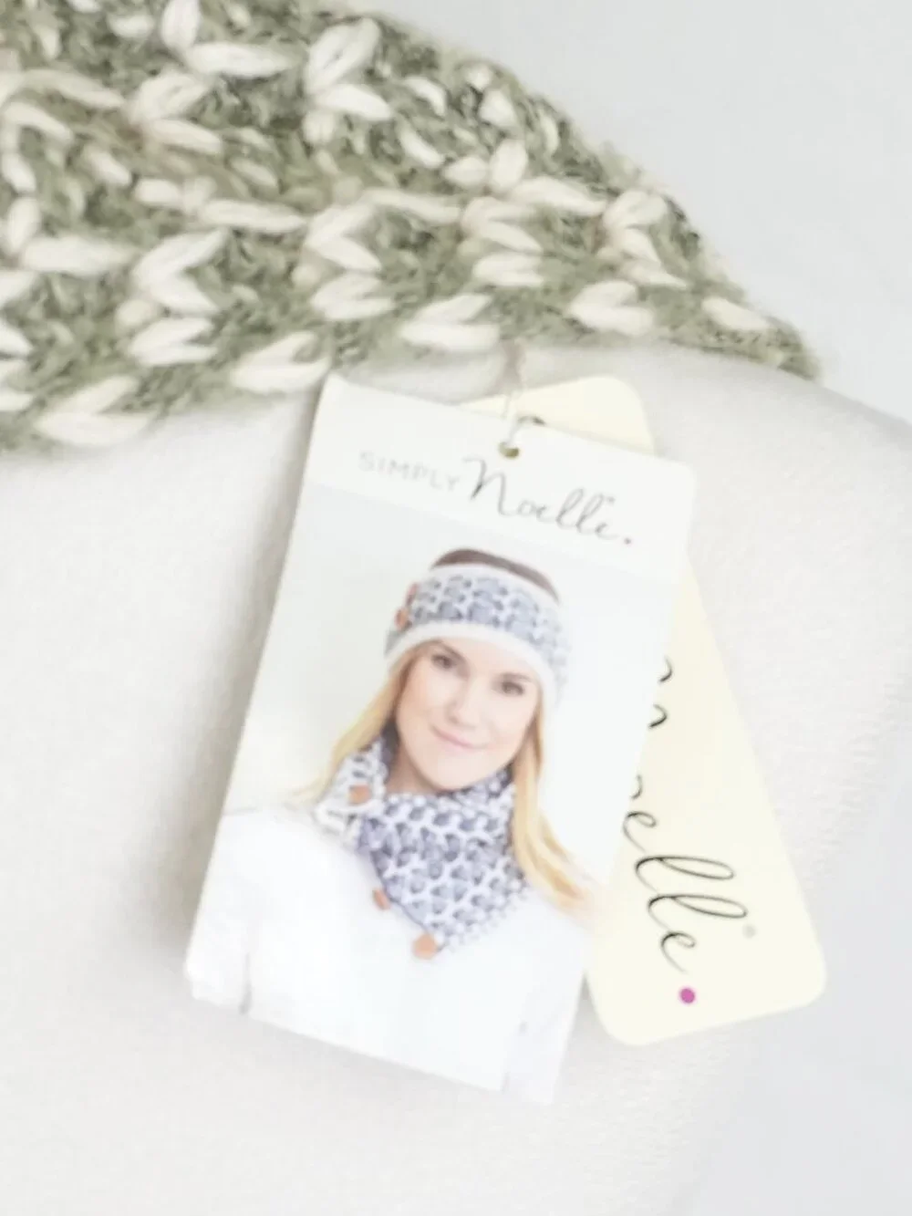 NWT Simply Noelle Nantucket Collection Scarf Chunky Knit Neck Cover G